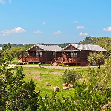 Enchanted Rockview Cabins Crabapple Extérieur photo