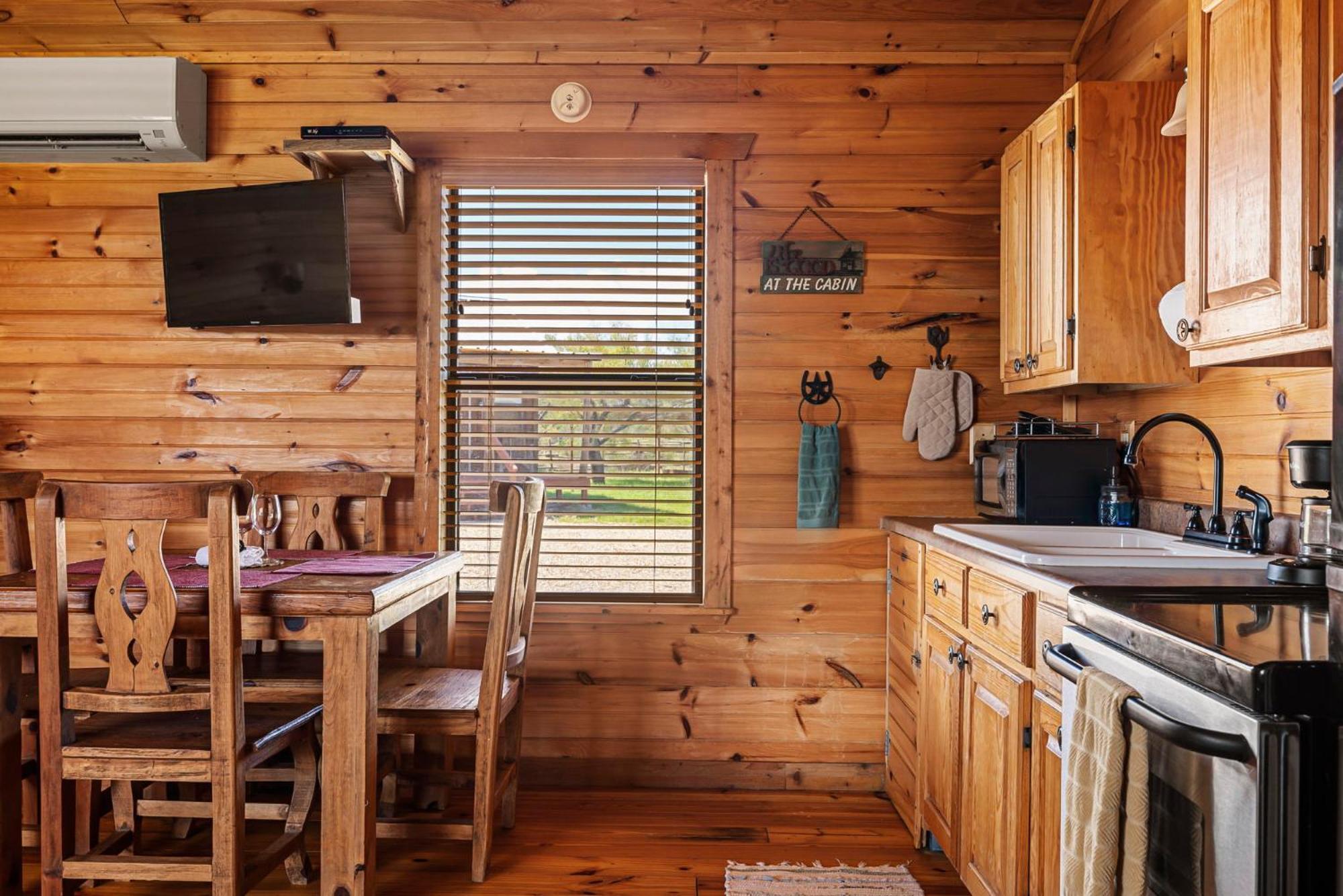 Enchanted Rockview Cabins Crabapple Chambre photo